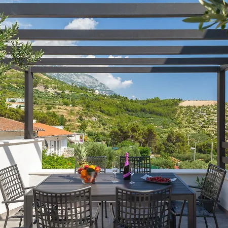 Holiday Mario Holiday home Baska Voda